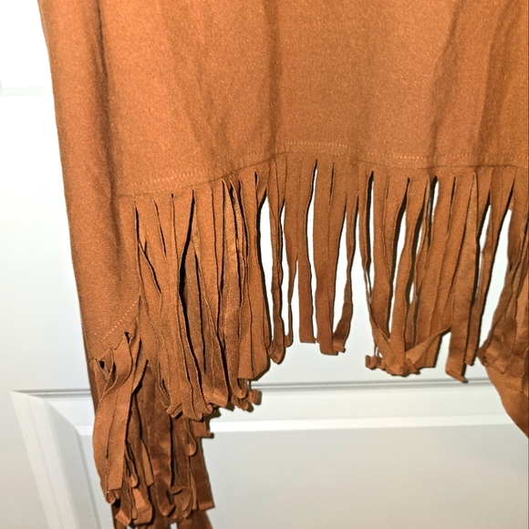 Brown Fringe Vest, Kristin Nicole, Faux leather fringe vest, western vest - Picture 5 of 5